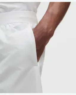Lululemon Pantalón Corto de Tenis Ligero con Paneles de Malla de 18 cm Hombre – 5/5