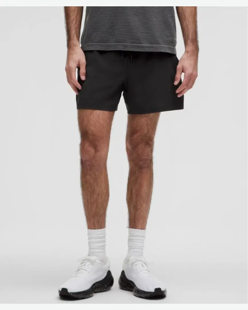 Lululemon Short Pace Breaker Doblado 18 Cm Hombre