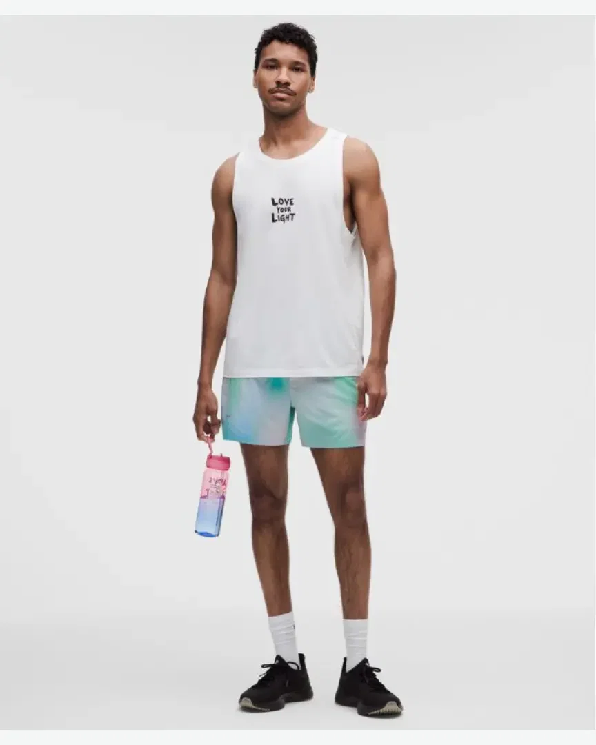 Lululemon Short Pace Breaker No Forrado Pride 13 Cm Hombre