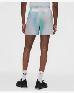 Lululemon Short Pace Breaker No Forrado Pride 13 Cm Hombre – 3/5