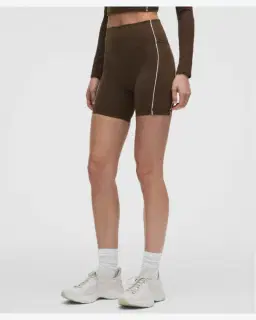 Lululemon Short Passepoilé Cintura Alta Wunder Train No Line 15 Cm Mujer – 2/5