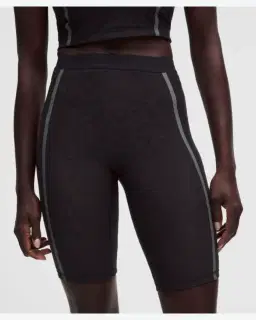 Lululemon Short de Cintura Alta con Panele de Encaje 25 cm Mujer – 4/5
