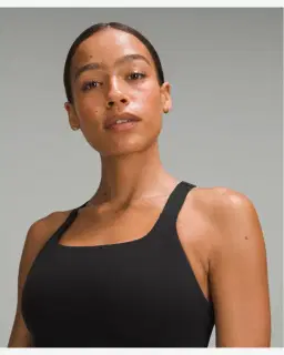 Lululemon Sujetador de Entrenamiento con Escote Cuadrado en Ultralu Soporte Medio, Copas D/DD Mujer – 4/5