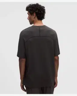 Lululemon Camiseta Becalm Corte Holgado Hombre – 3/5