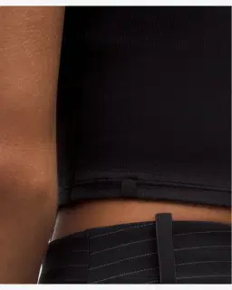 Lululemon Camiseta Corto Con Dobladillo Recto Hold Tight Mujer – 5/5