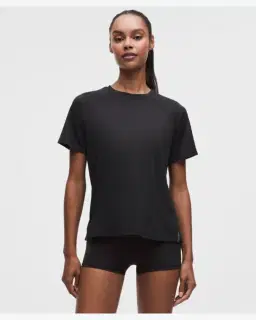 Lululemon Camiseta License To Train Corte Clásico Mujer – 1/5