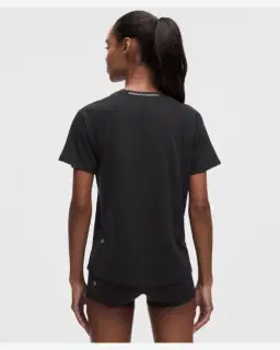 Lululemon Camiseta License To Train Corte Clásico Mujer – 3/5