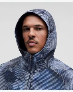 Lululemon Chaqueta De Superposiciones Transparentes Colección Slnsh Hombre – 4/5