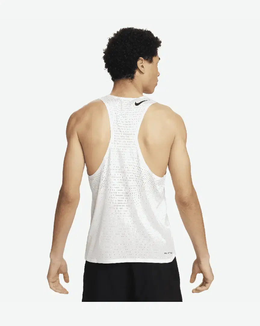 Camiseta Dri-Fit Adv Nike Aeroswift M - FN4231-121 (1) au meilleur prix !