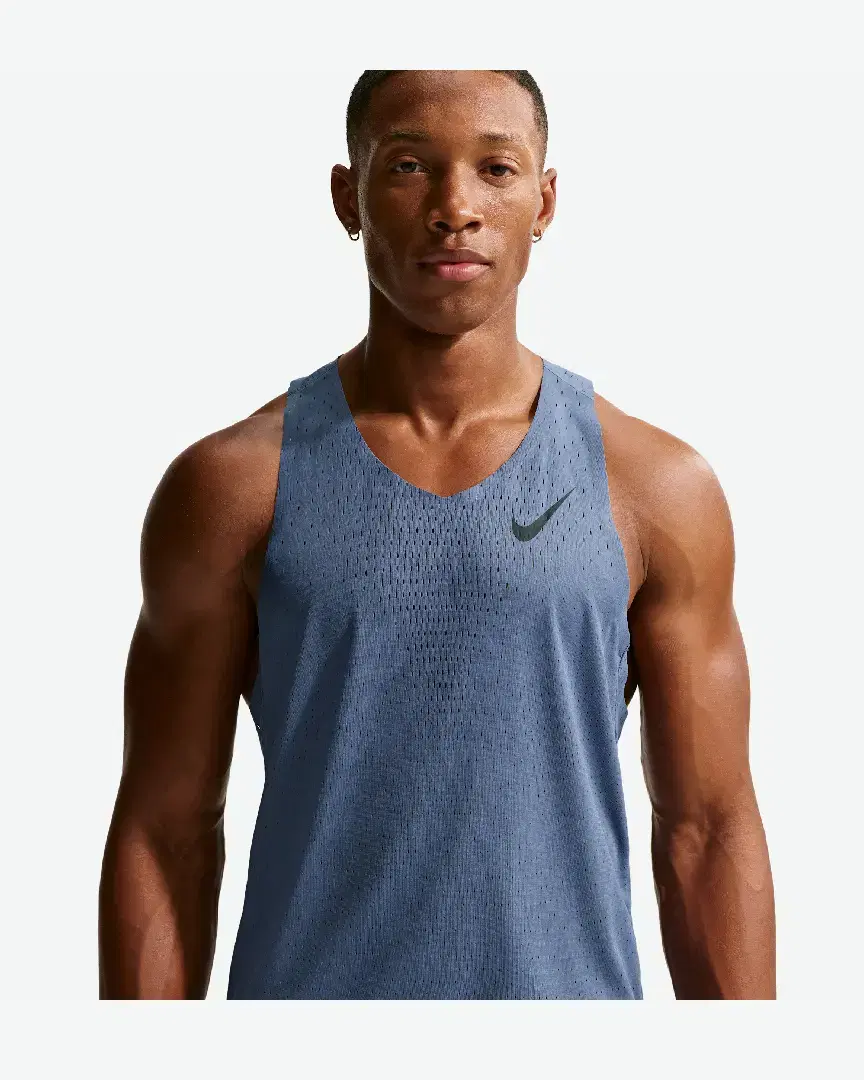 Camiseta Dri-Fit Adv Nike Aeroswift M - FN4231-491 (0) au meilleur prix !