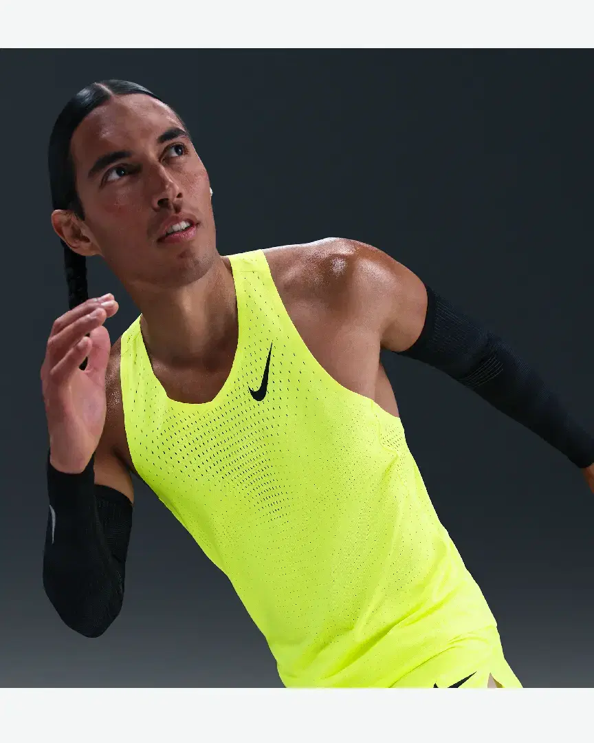 Camiseta Dri-Fit Adv Nike Aeroswift M - FN4231-702 (2) au meilleur prix !