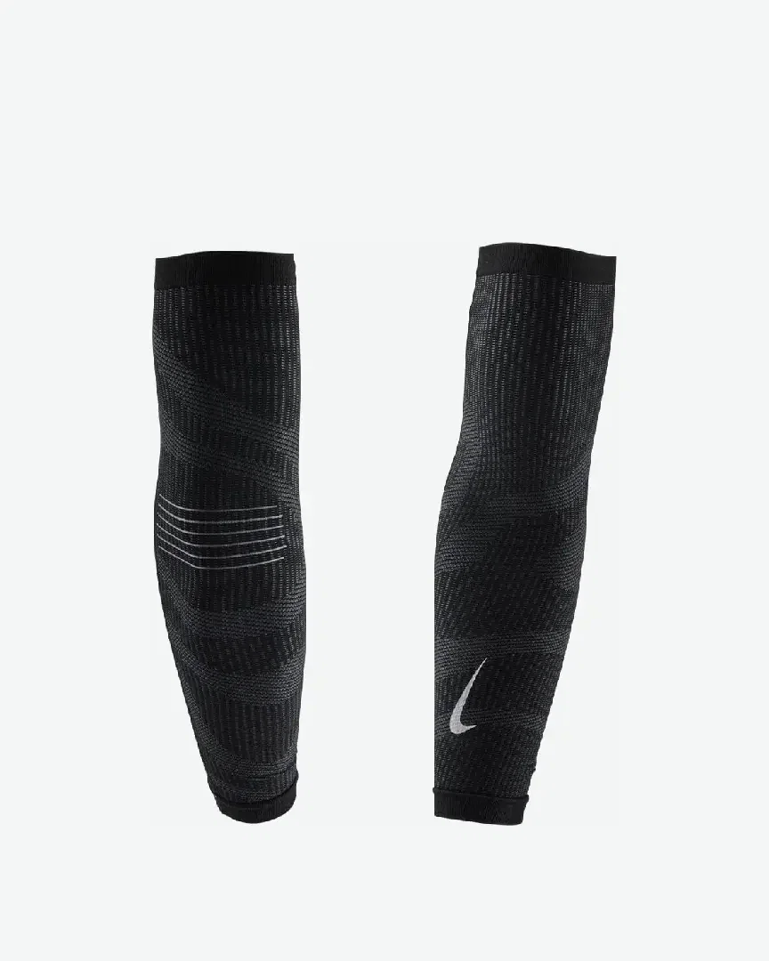 Mangares y muñequeras Nike Zoned Knit Sleeve Unisex