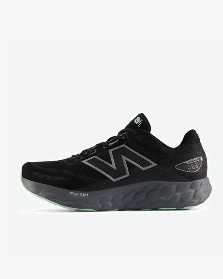 New Balance Fresh Foam 680 V8 Waterproof Mujer
