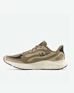 New Balance Fresh Foam Arishi V4 Tiralux Hombre – 3/6