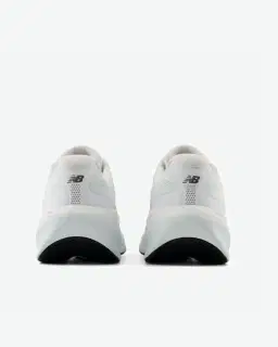 New Balance Fresh Foam X 860 V15 Mujer – 5/6