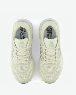 New Balance Fresh Foam X 880 V15 Mujer – 4/6