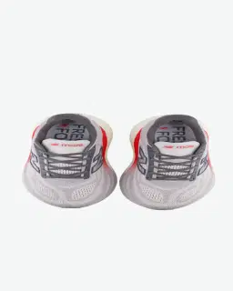 New Balance Fresh Foam X More V6 Hombre – 3/5