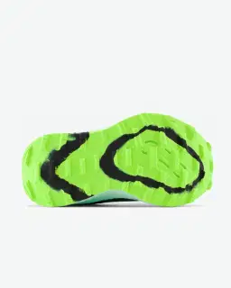 New Balance Fuelcell Summit Unknown V3 Mujer – 4/4