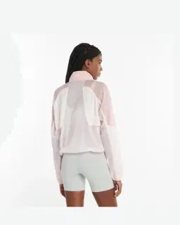 Chaqueta Rc de la Colección Signature Gabby Thomas de New Balance Mujer – 5/6