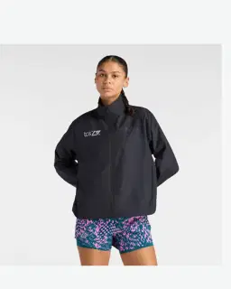 Chaqueta de correr Fast Days edición Londres de New Balance Mujer – 1/6