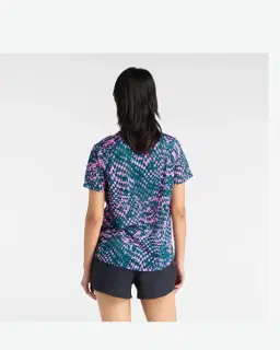 Camiseta impresa esencial Rc edición Londres New Balance Mujer – 4/6