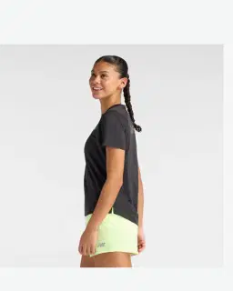 Camiseta Esencial Rc Edición Londres New Balance Mujer – 5/6