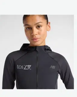 Sudadera Reflectante de Carrera Edición Londres Mujer de New Balance – 3/6
