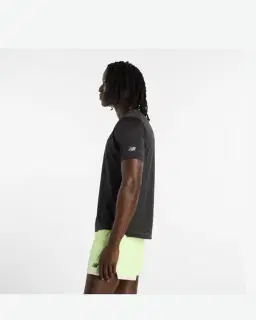 Camiseta gráfica esencial New Balance Rc V2 Hombre – 5/6