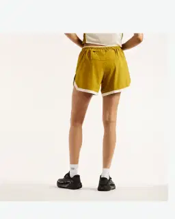 Pantalón corto esencial Rc de New Balance 5" Mujer – 4/6