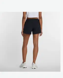 Pantalón corto esencial Rc de New Balance 5" Mujer – 4/6
