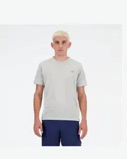Camiseta Esencial Rc New Balance Hombre – 1/6