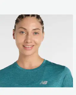 Camiseta Esencial Rc de Nueva Balance Mujer – 2/5