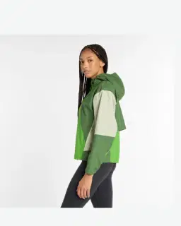 Chaqueta impermeable New Balance Rc Mujer – 5/6
