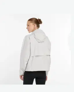 Chaqueta impermeable New Balance Rc Mujer – 3/6