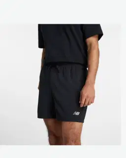 Short Deportivo Esencial New Balance 5" Hombre – 5/6