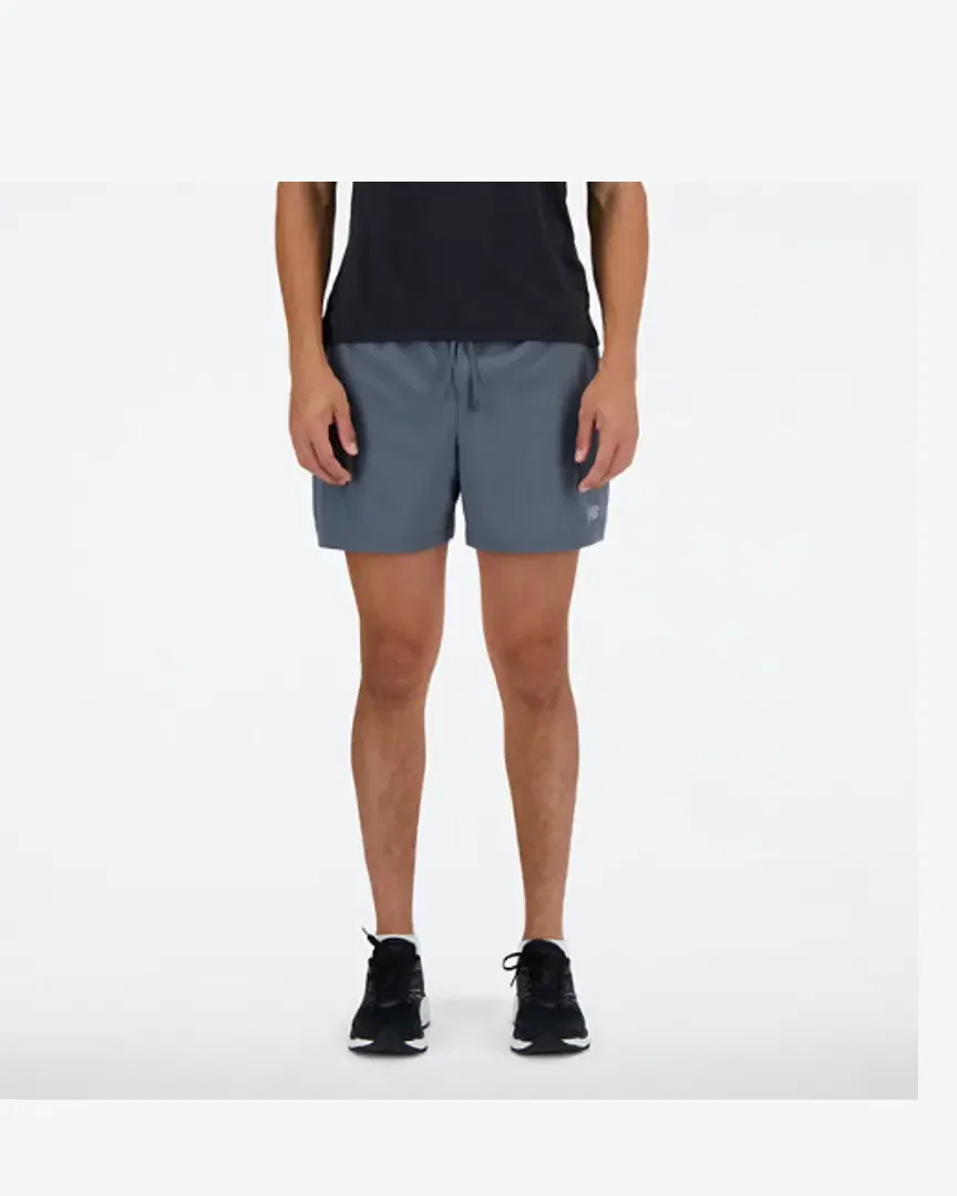 Short Deportivo Esencial New Balance 5" Hombre