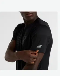 New Balance Sport Essentials Printed Run T-Shirt Hombre – 5/6