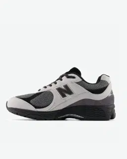 New Balance U2002r Unisex – 3/6