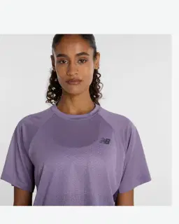 Camiseta de carrera Viz-Tech de New Balance Mujer – 3/6