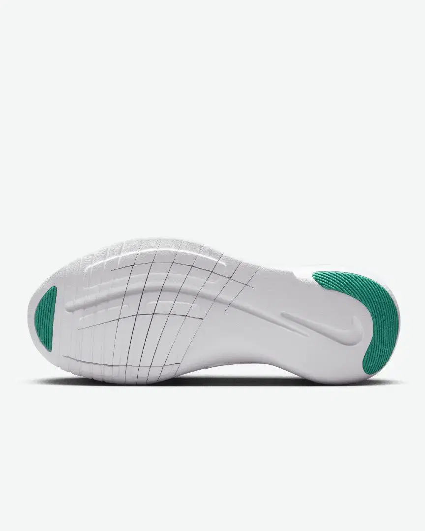 Nike Free Rn Nn W - DX6482-001 (1) au meilleur prix !
