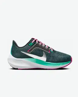 Nike Pegasus 40 Mujer – 3/4