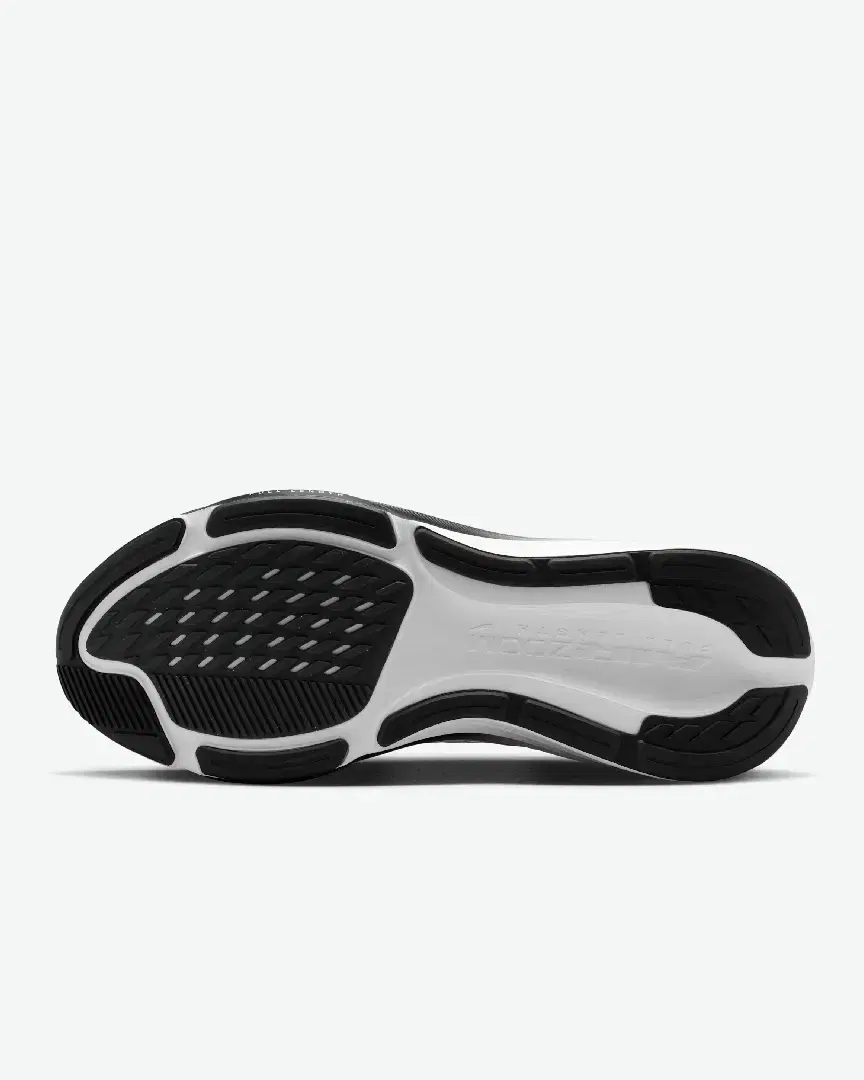 Nike Pegasus 42 Easyon M - IM4110-001 (1) au meilleur prix !