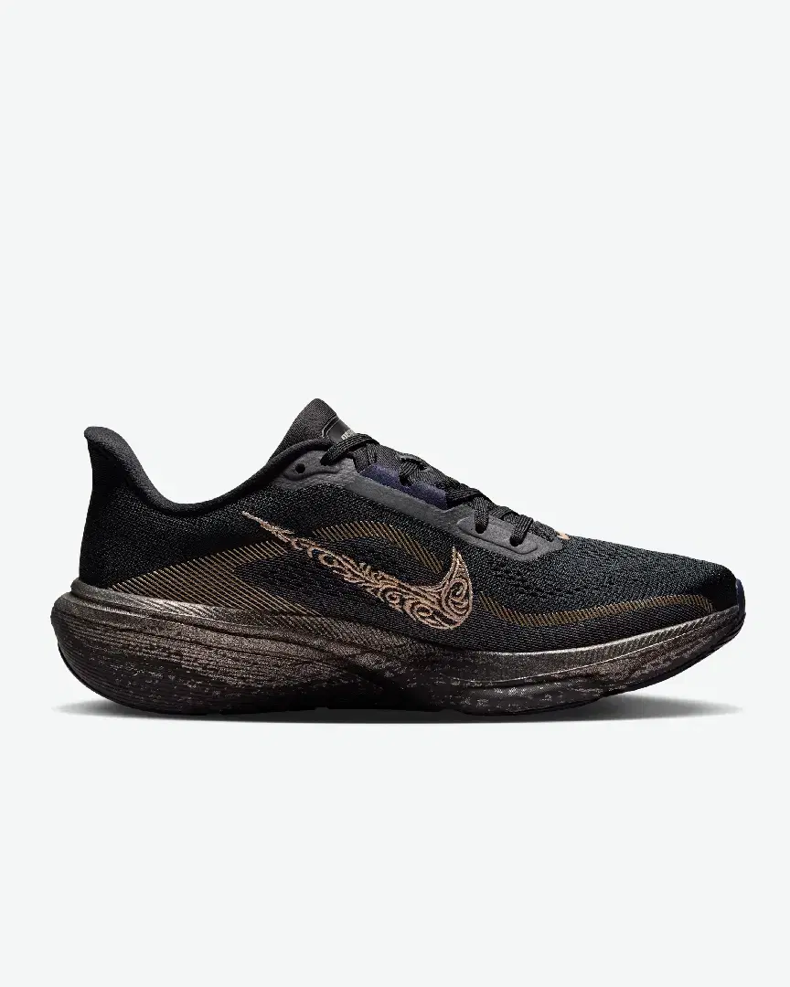 Nike Pegasus 42 "Keely Hodgkinson" W - IR7192-001 (2) au meilleur prix !