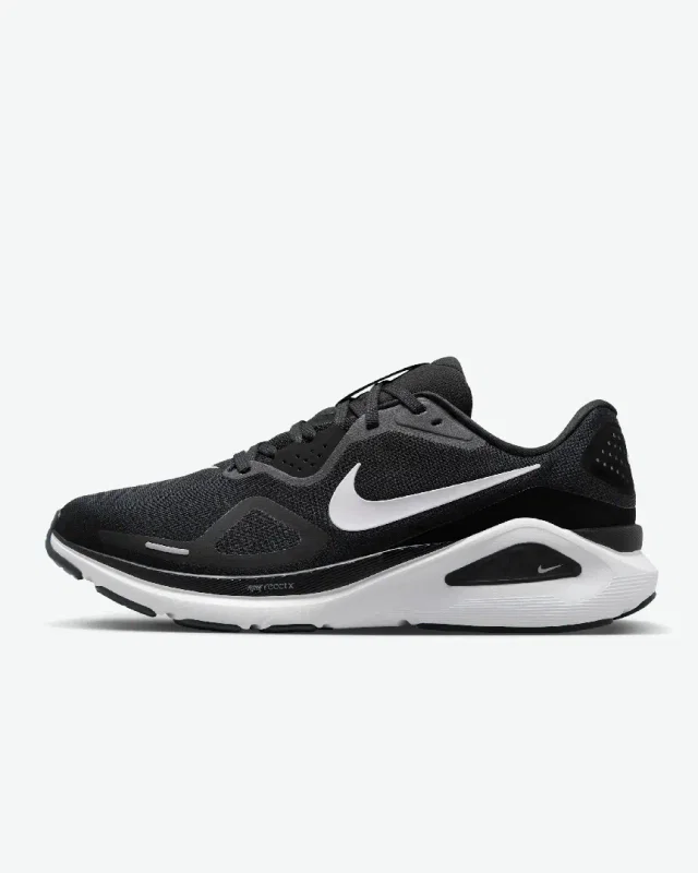 Nike Structure 26 Large M