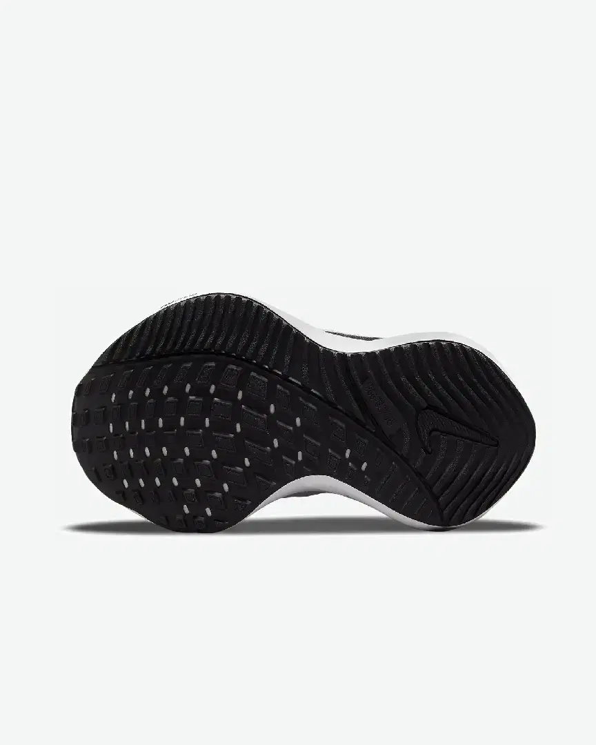 Nike Vomero 16 M - DA7245-001 (1) au meilleur prix !