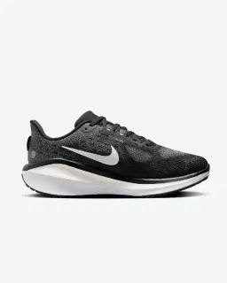 Nike Vomero 17 Wide Hombre – 3/5