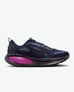 Nike Vomero 18 Hombre – 3/4