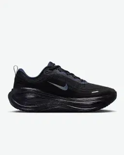nike vomero plus « keely hodgkinson » Mujer – 3/4