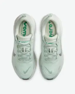 Nike Vomero Plus Mujer – 4/4