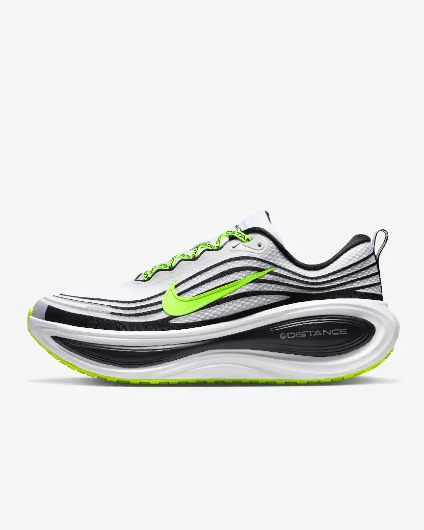 Nike Vomero Plus X Distance M - Men (27) au meilleur prix !